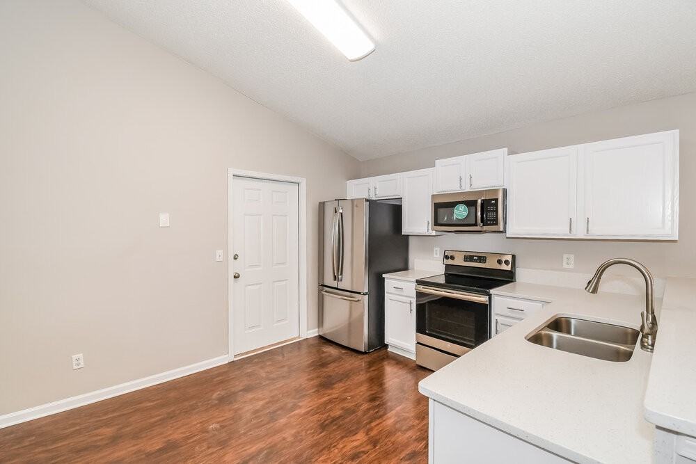 1946 Running River Rd - Photo 6 of 16