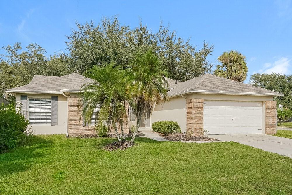 100 Bluebrook Ct - Photo 3 of 16