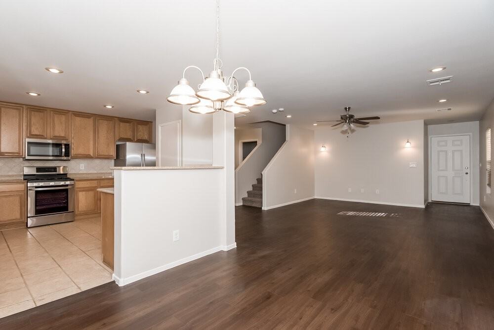 3971 Diamond Gem Ct - Photo 4 of 15