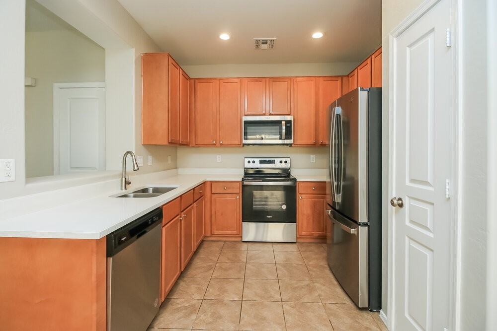 3884 E Santa Fe Ln - Photo 7 of 15