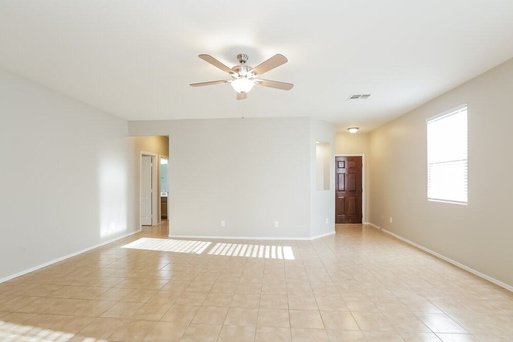 7333 W St Catherine Ave - Photo 5 of 16