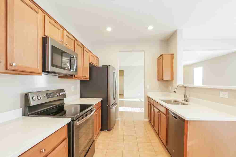 7333 W St Catherine Ave - Photo 7 of 16