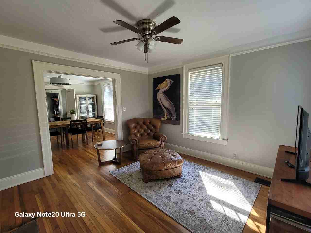 2224 Winona Ave - Photo 3 of 18