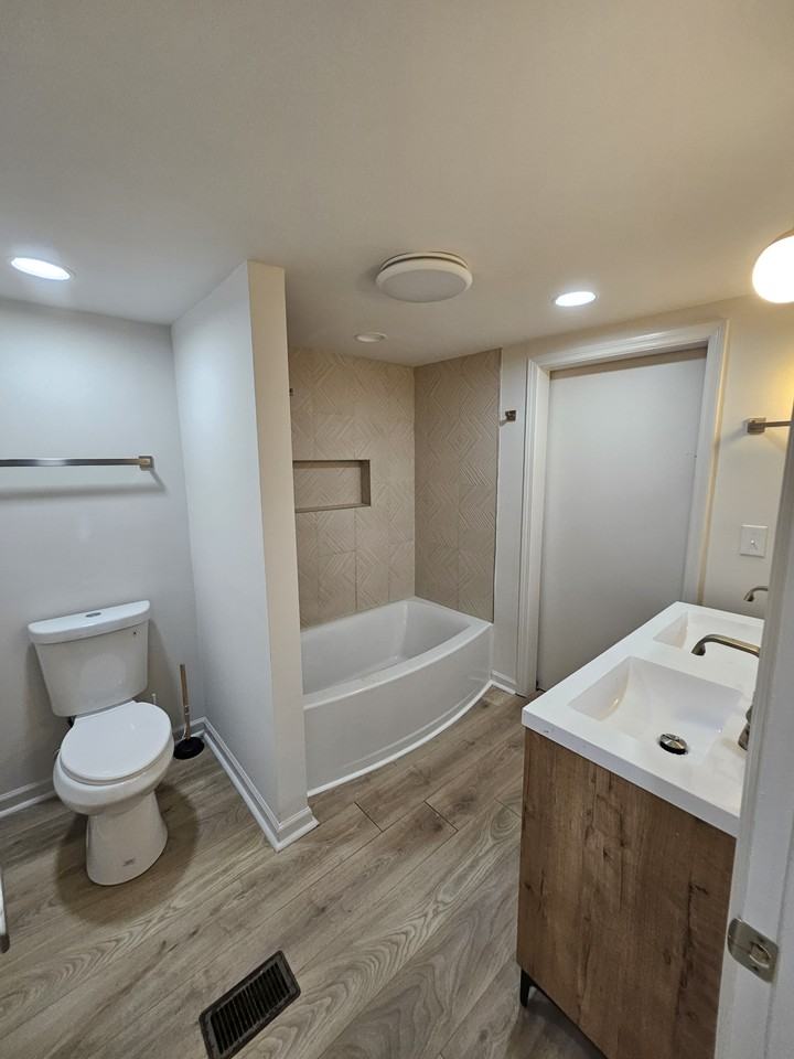 3200 51st Ave N - Photo 3 of 8