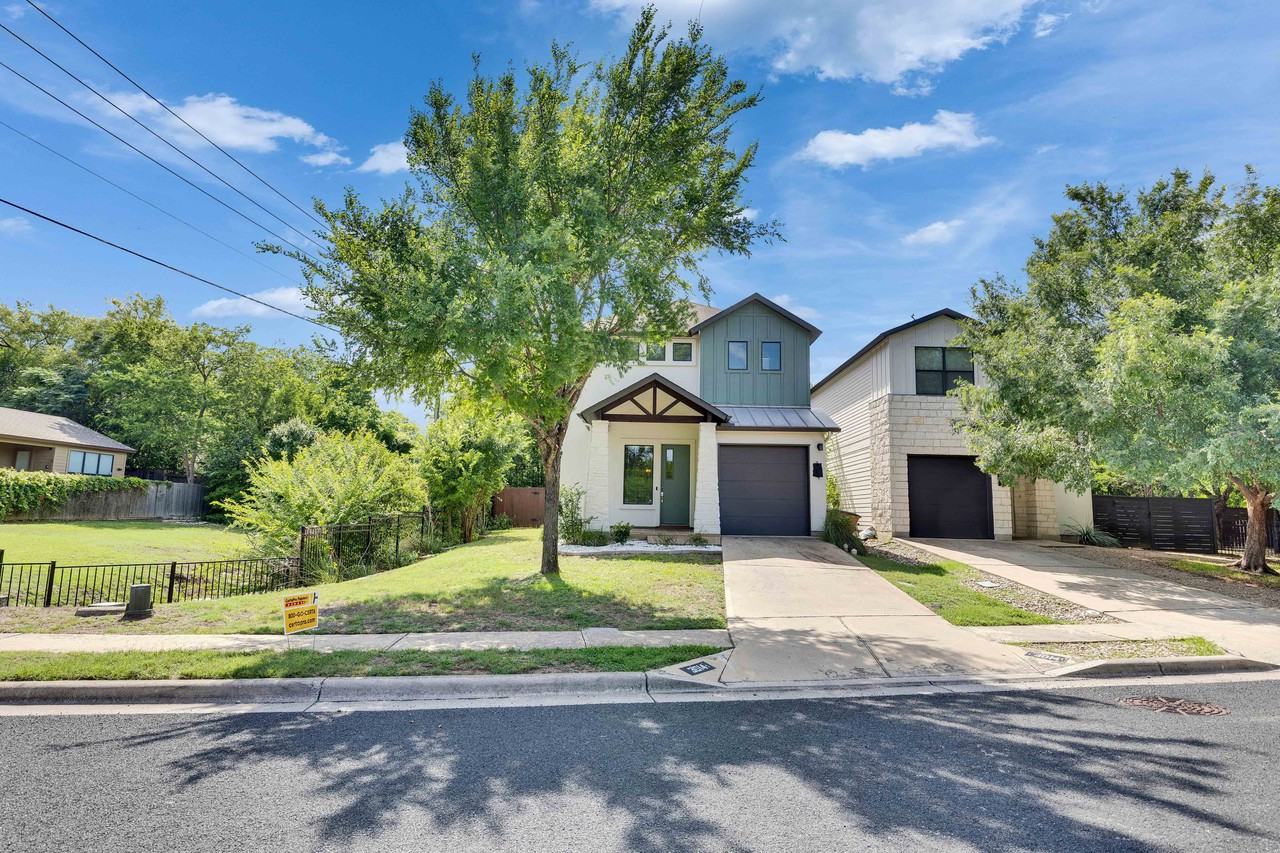 3014 Corbin Ln - Photo 3 of 26