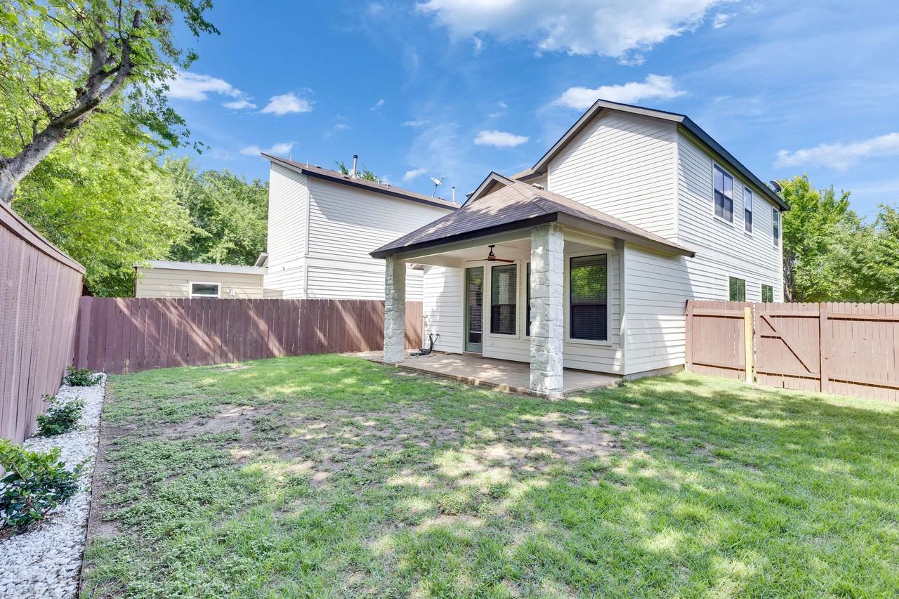 3014 Corbin Ln - Photo 5 of 26