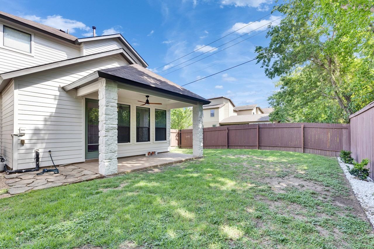 3014 Corbin Ln - Photo 6 of 26