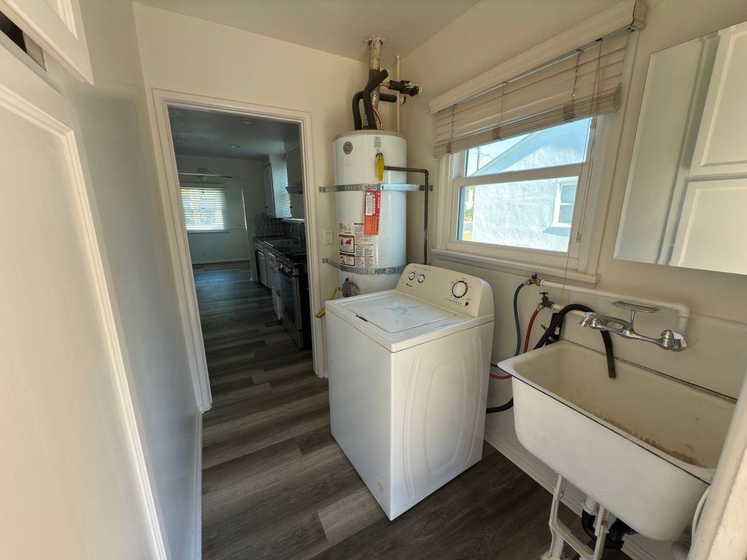 1130 E Workman Ave - Photo 4 of 11