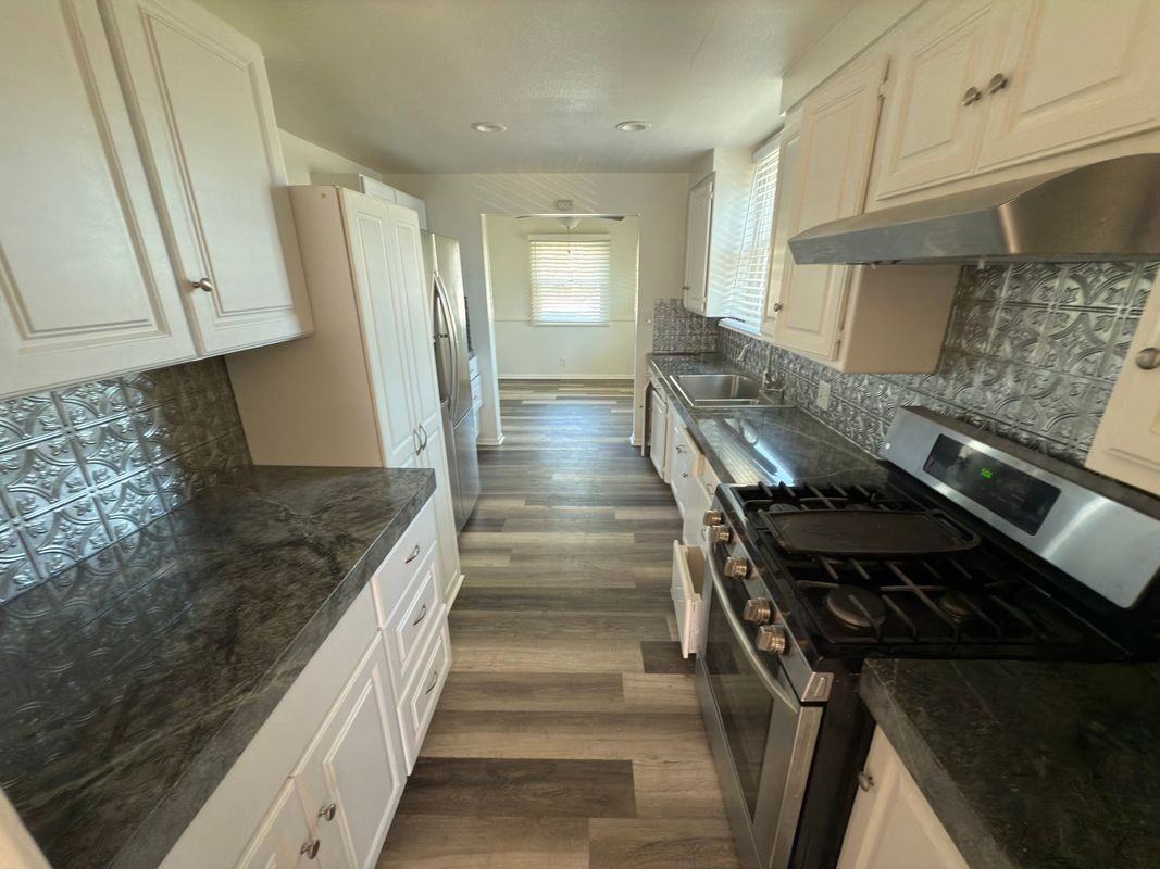 1130 E Workman Ave - Photo 6 of 11