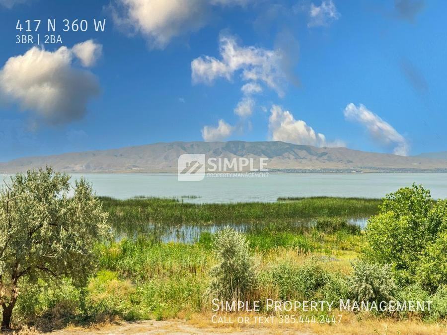 417 N 360 W - Photo 3 of 46