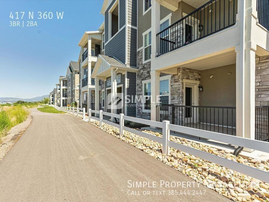 417 N 360 W - Photo 5 of 46