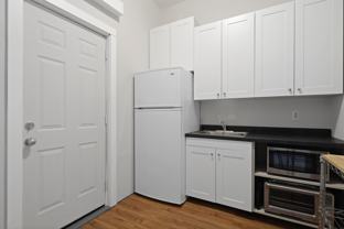 235 N Sibley Ave #4 - Photo 1 of 1
