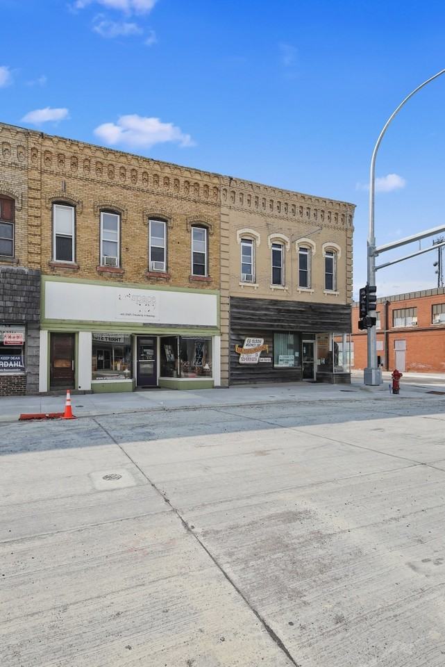 235 N Sibley Ave #4 - Photo 5 of 13