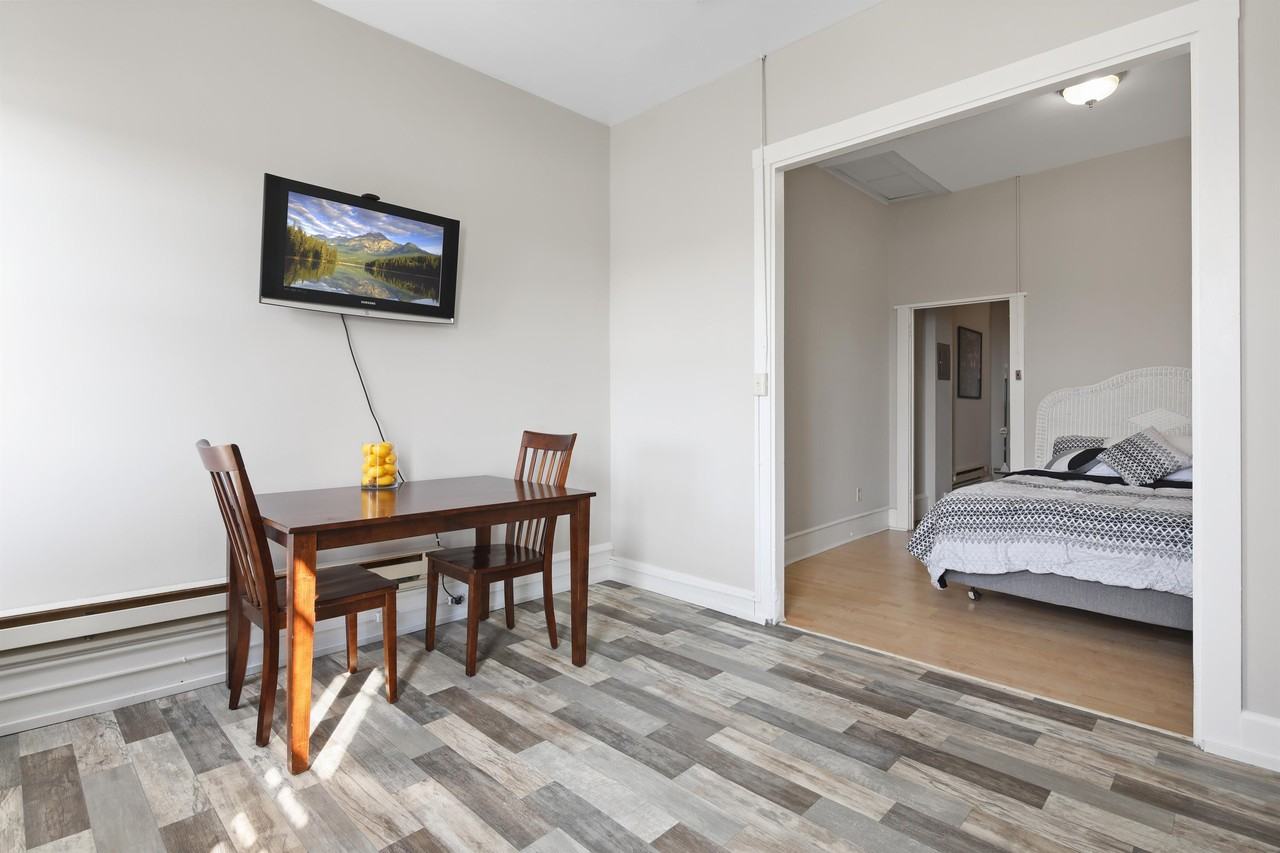 235 N Sibley Ave #4 - Photo 4 of 13