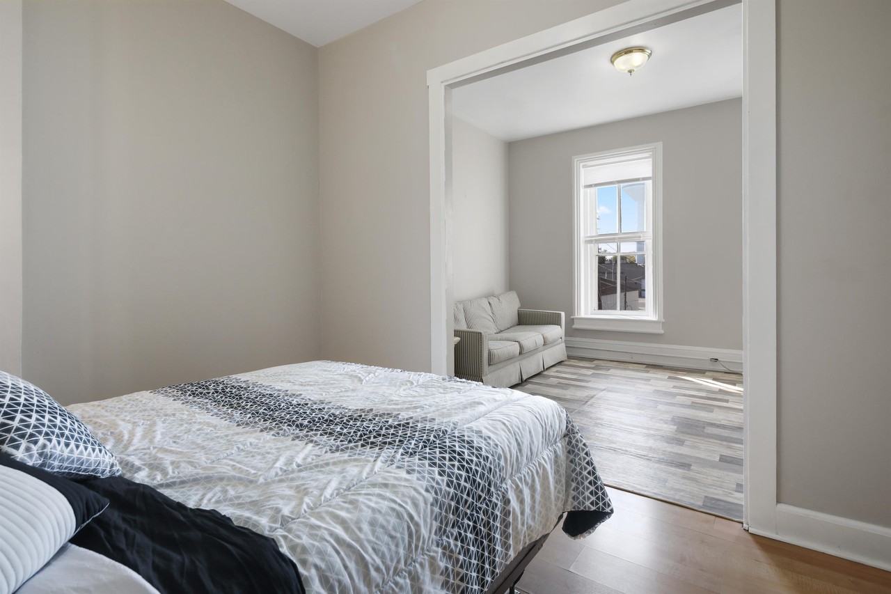 235 N Sibley Ave #4 - Photo 7 of 13