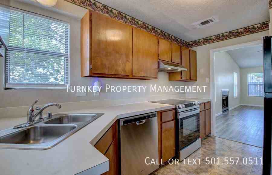 1 Shelby Rd - Photo 4 of 17
