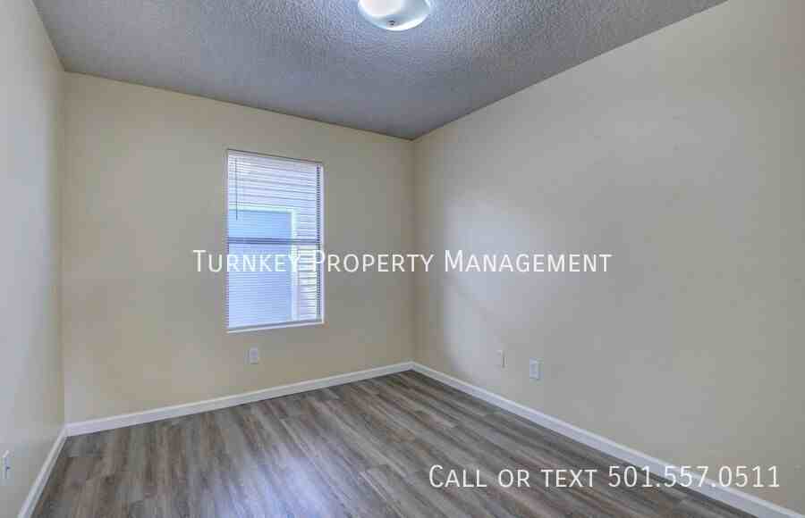 1 Shelby Rd - Photo 6 of 17