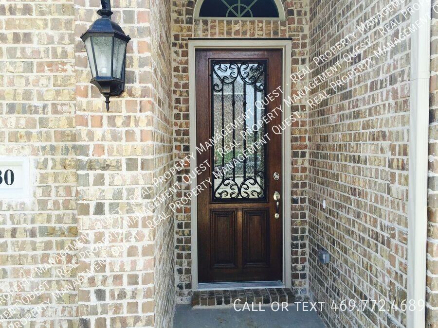 730 Cross Creek Dr