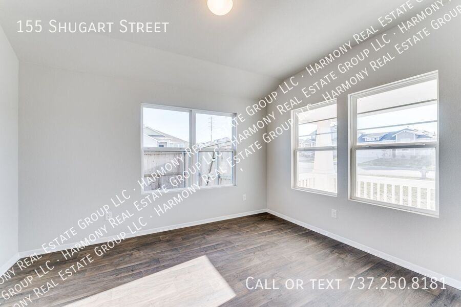 155 Shugart St - Photo 5 of 25