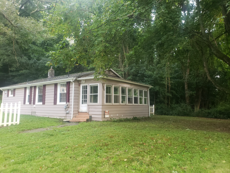 506 Stafford Rd - Photo 3 of 26