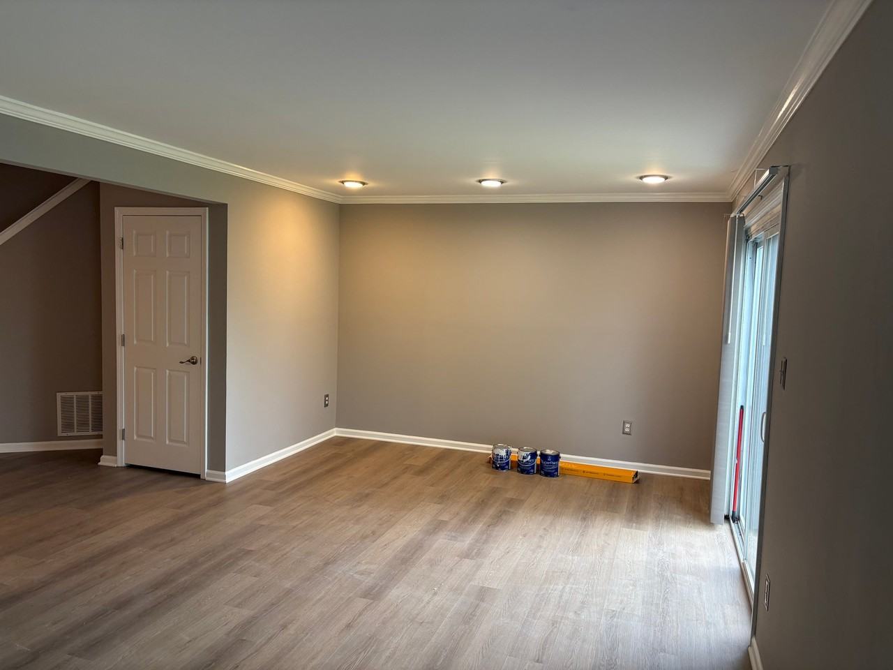 2403 Doral Dr - Photo 5 of 17