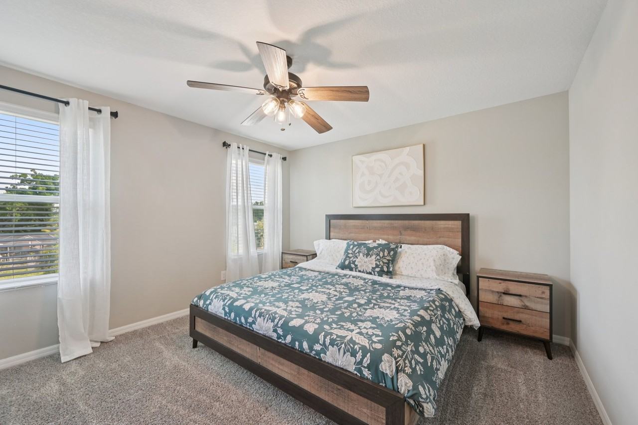5820 Ocean Isle Dr - Photo 5 of 50