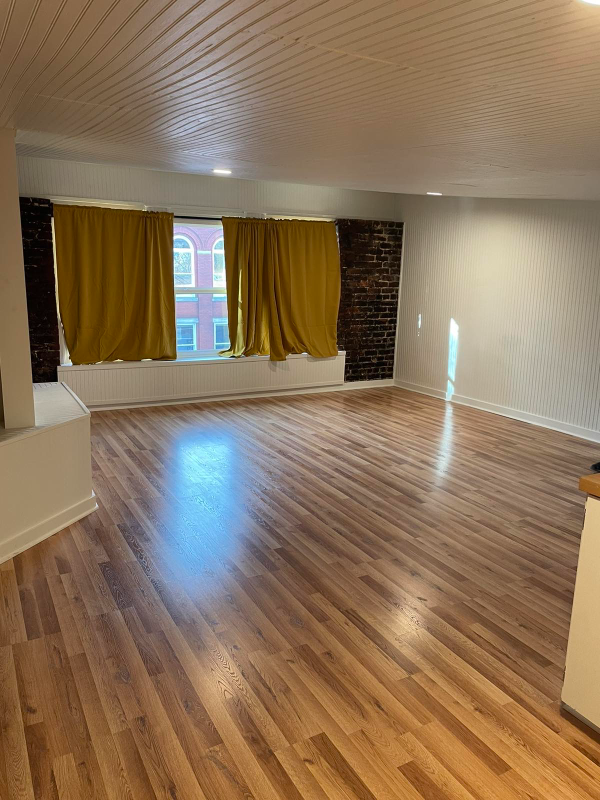 119 W Main St - Photo 3 of 12