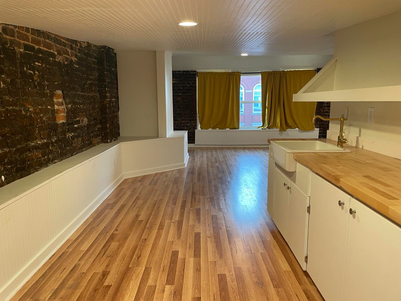 119 W Main St - Photo 4 of 12