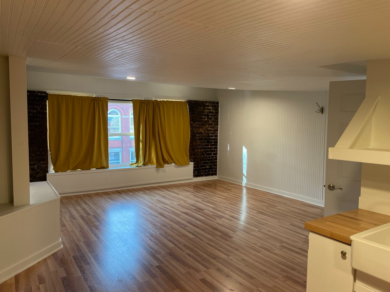 119 W Main St - Photo 6 of 12