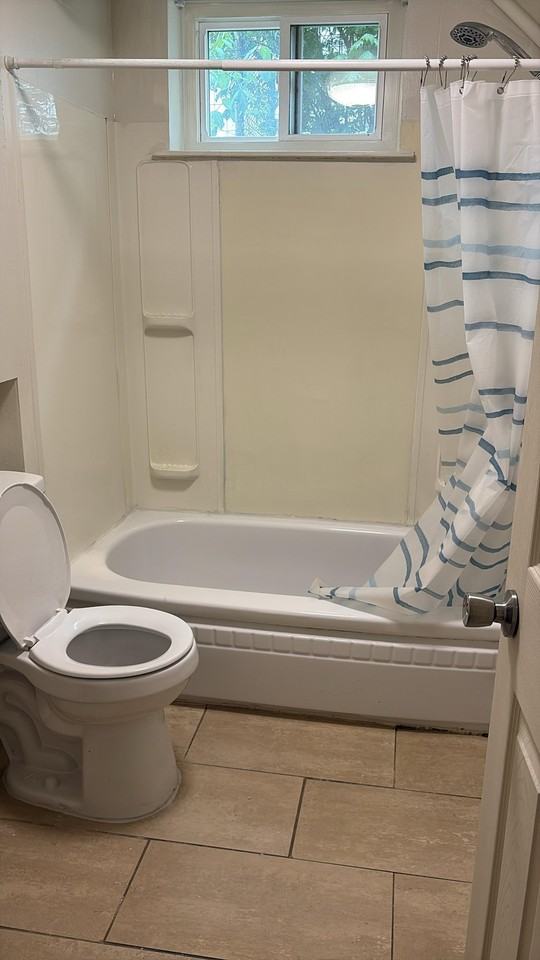 1013 Potomac Ave #3 - Photo 6 of 7