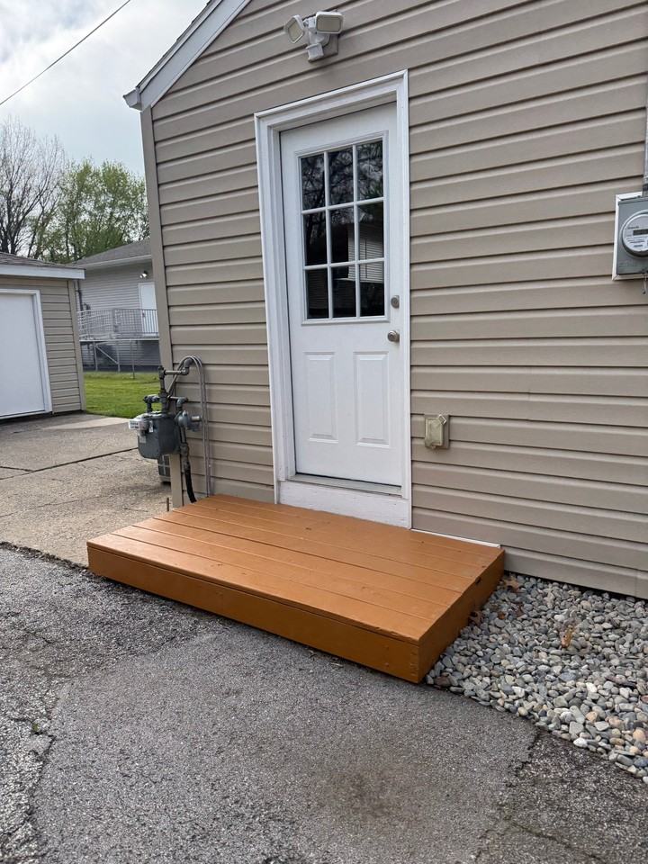 2793 Bryant St - Photo 3 of 17