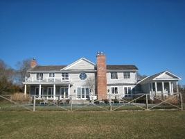 featured image of 10 Horse Meadow Ln