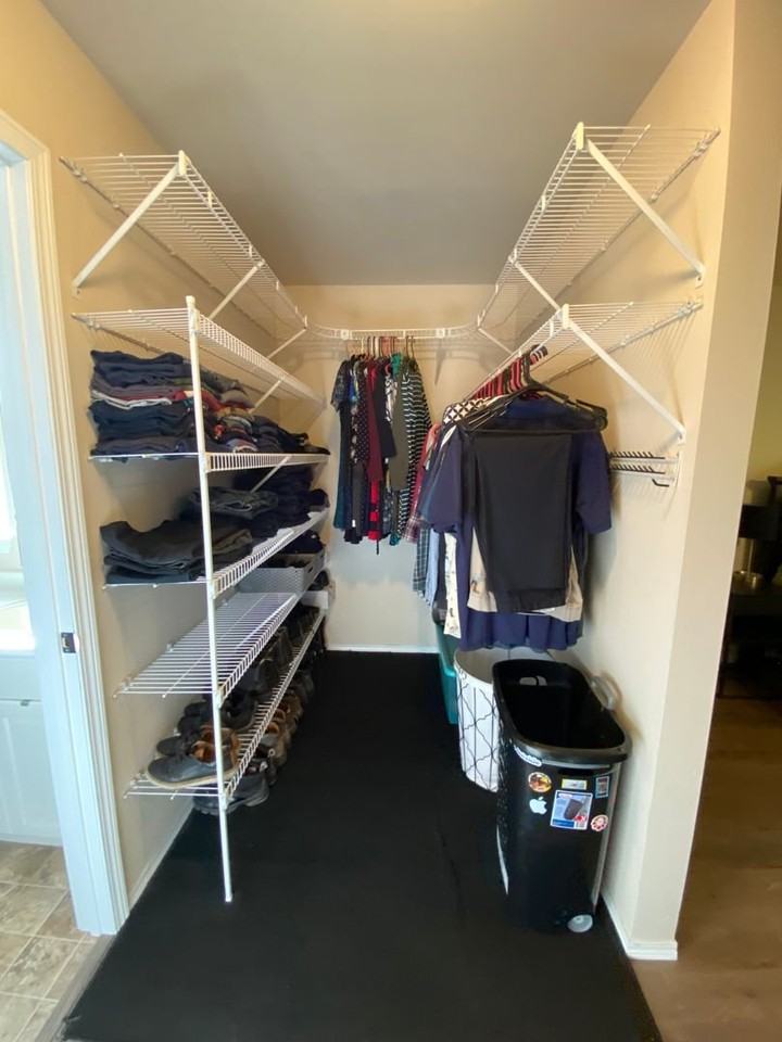 3378 Northwest Ave #201 - Photo 5 of 9