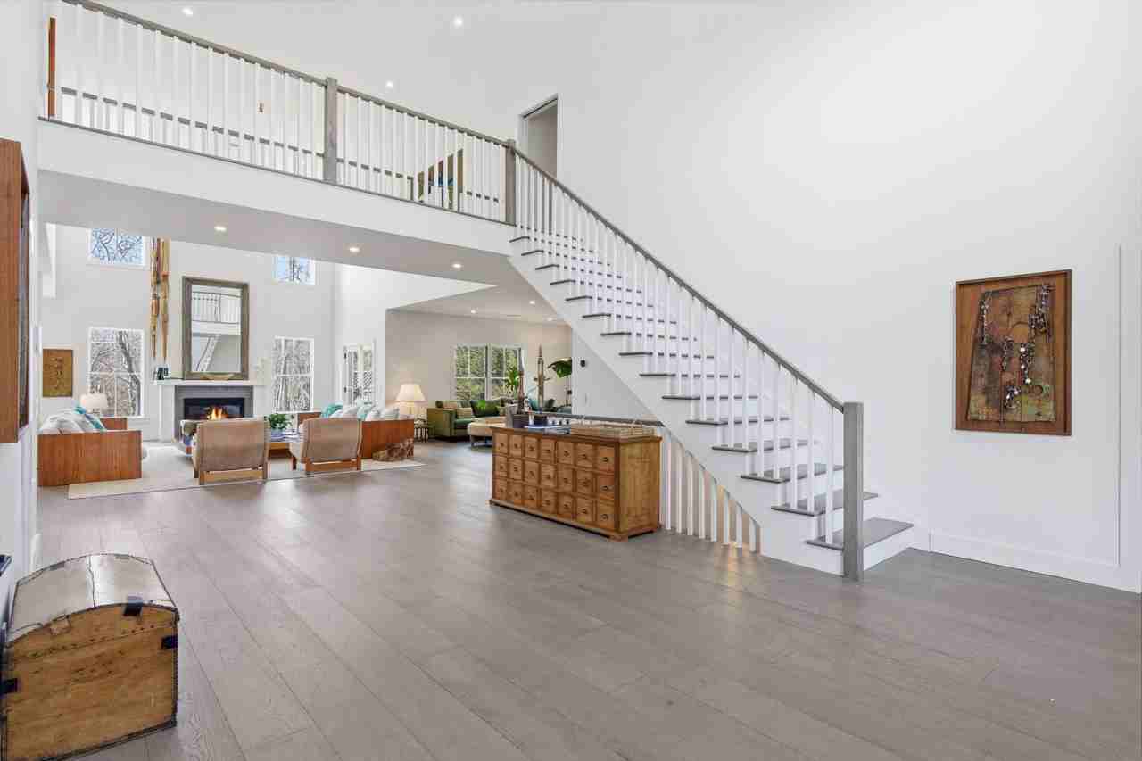 9 Kings Ln
