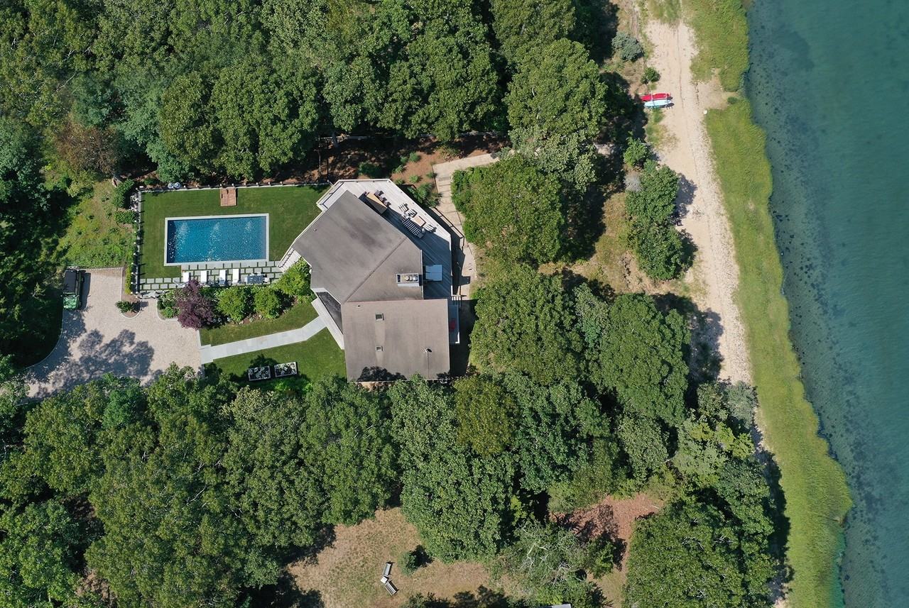 38 Three Mile Harbor Dr - Photo 2 of 30