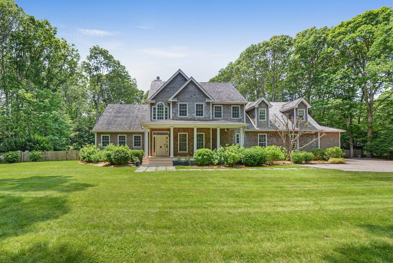 340 Wainscott Harbor Rd