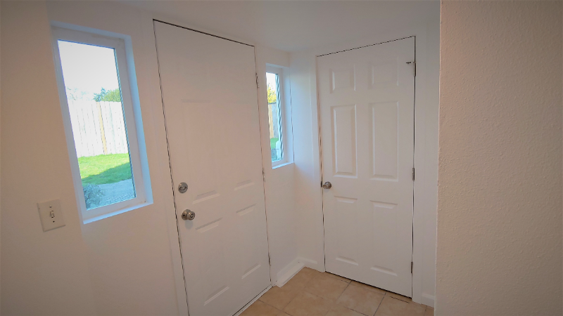 1208 10th St - Photo 6 of 21