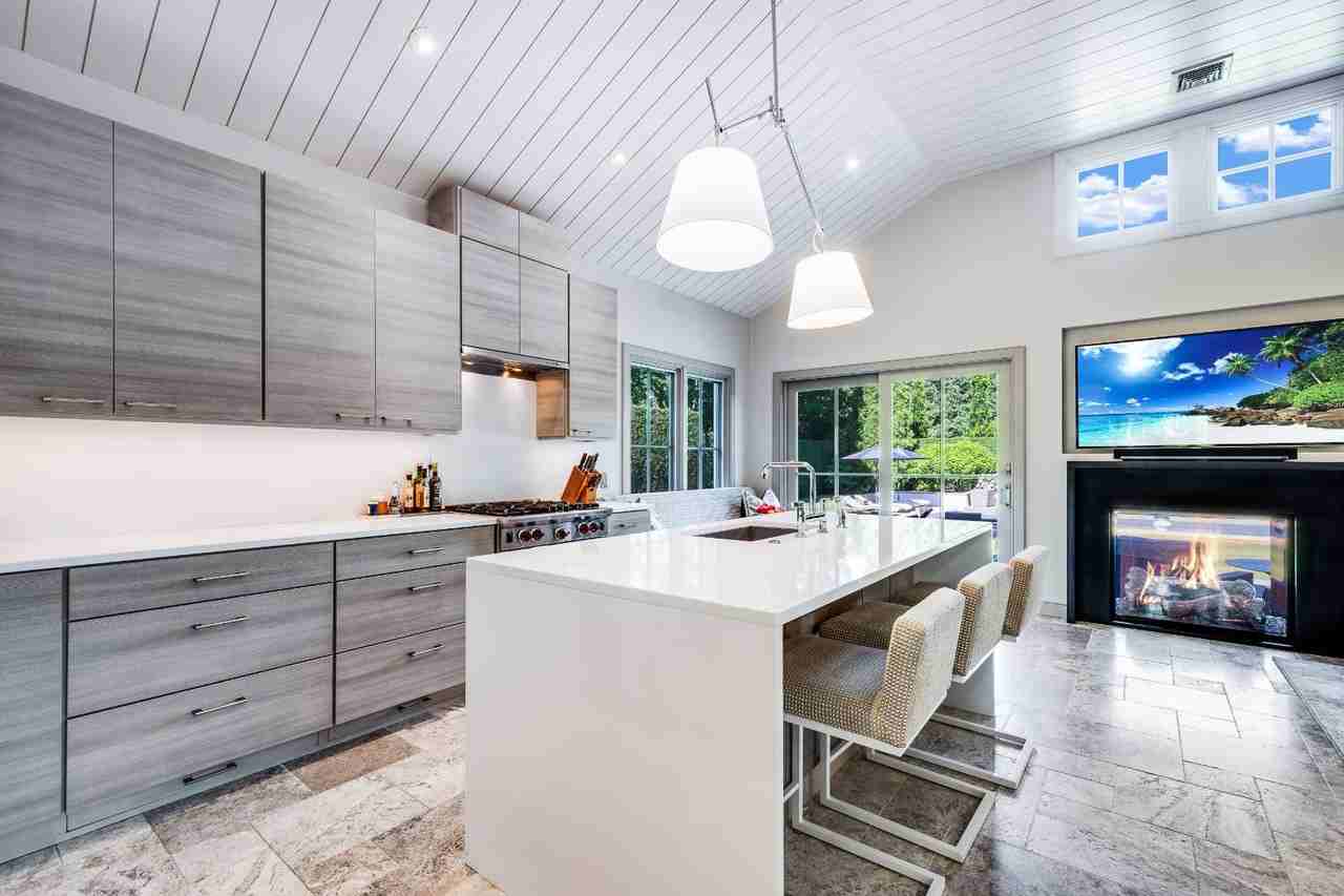 CEDAR COURT - Photo 4 of 15