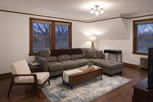 25 Delos St W #B - Photo 1 of 1