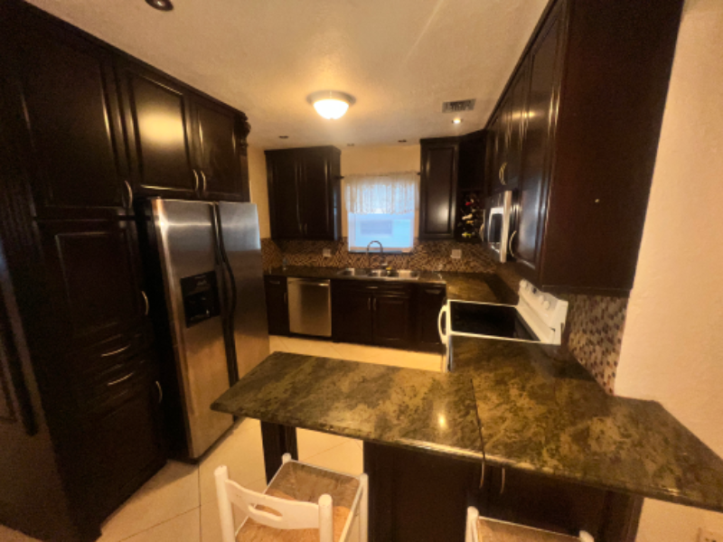 3651 Neave - Photo 3 of 8