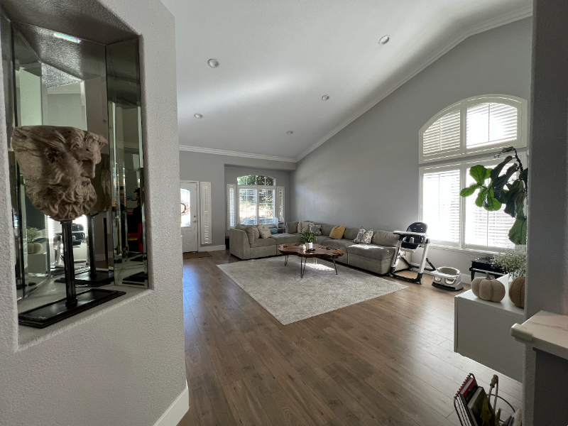 9212 Redwater Dr - Photo 4 of 8