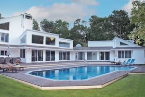 featured image of 14 Indian Pipe Dr