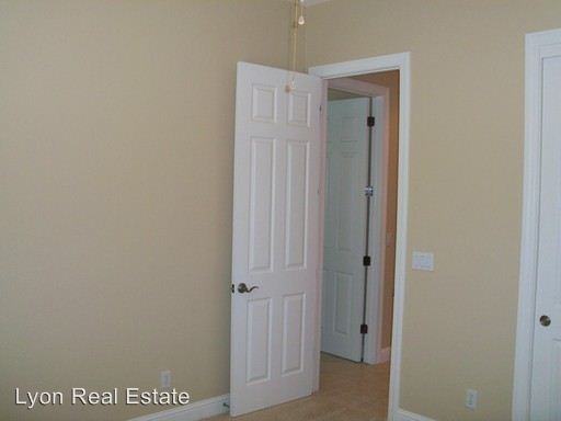 2595 Clubhouse Dr W - Photo 3 of 51