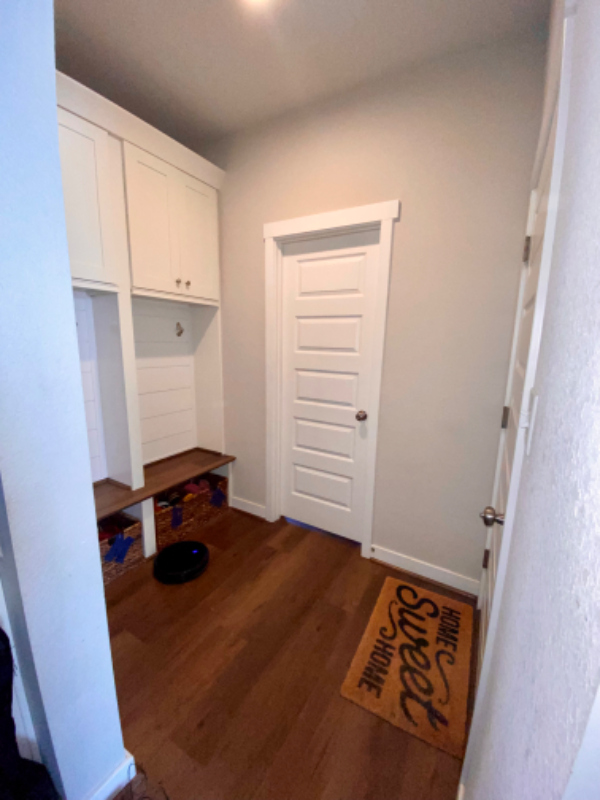 712 Renee Ln - Photo 2 of 27