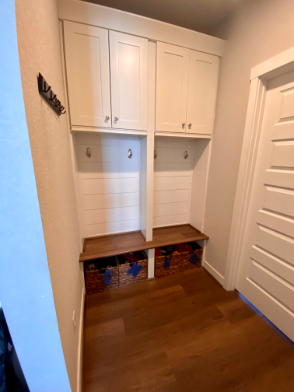 712 Renee Ln - Photo 3 of 27