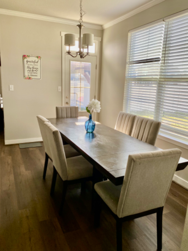 712 Renee Ln - Photo 7 of 27