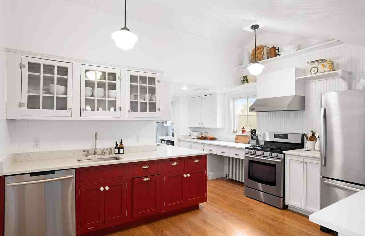 62 Old Montauk Hwy - Photo 6 of 27