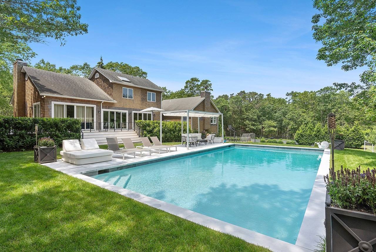 858 Old Sag Harbor Rd