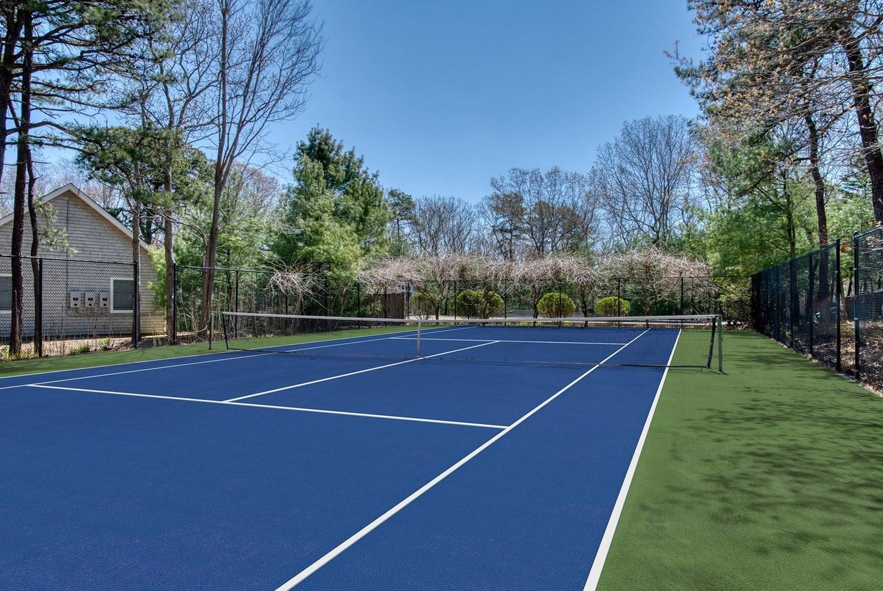 492 492 East Hampton Sag Harbor Turnpike - Photo 2 of 26