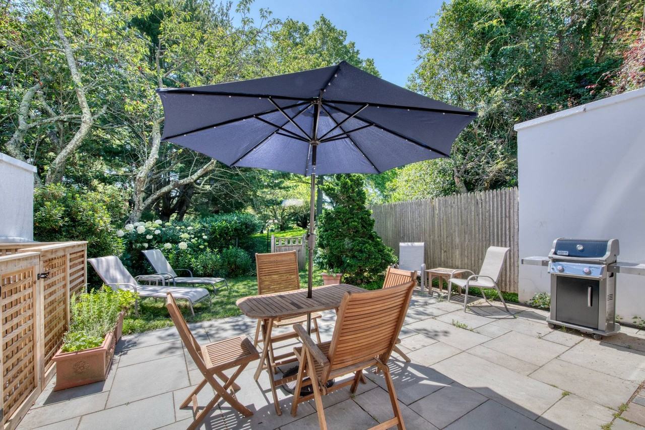 4 Toilsome Ln - Photo 7 of 14